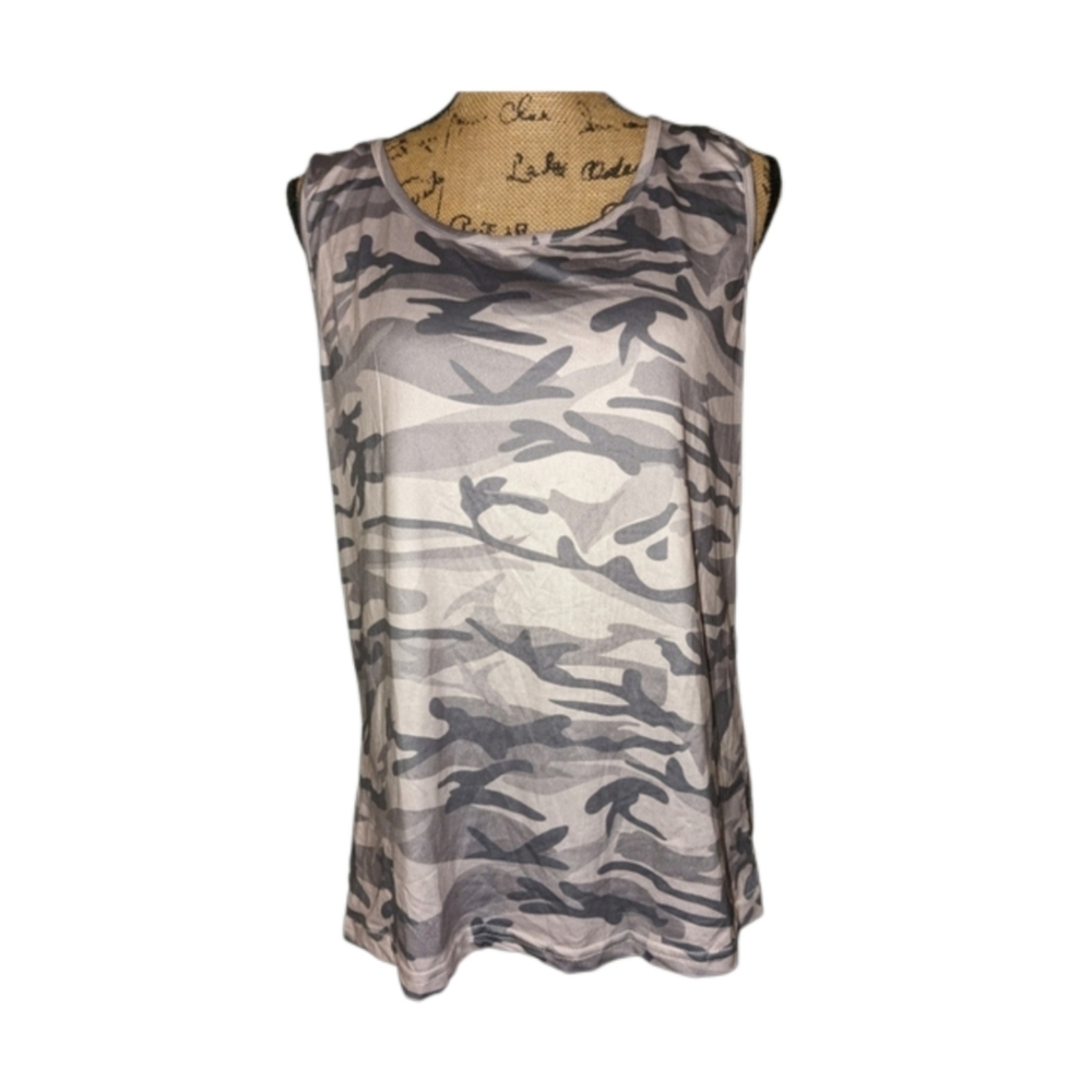 Purple camo tank top size xl